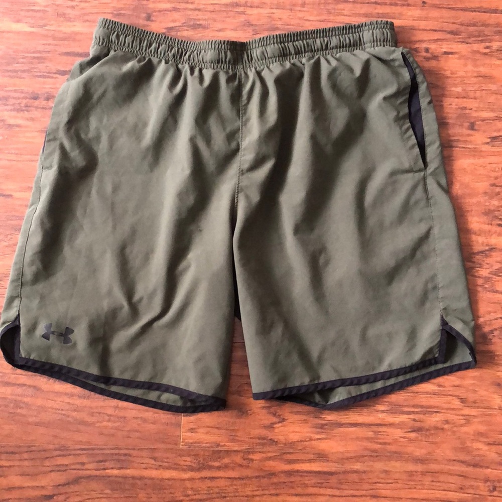 Under Armour Large shorts green exercise